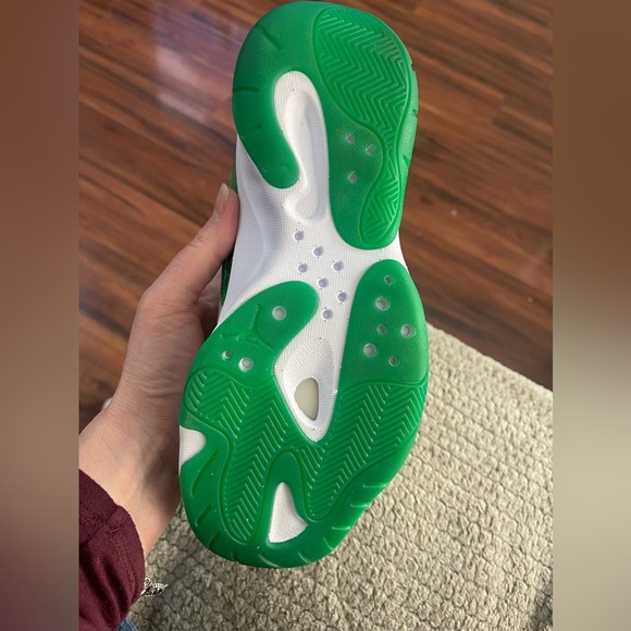 WMNS AIR JORDAN 11 CMFT LOW - size 7 - Picture 6 of 8